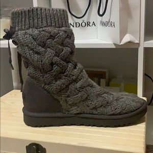 Ugg Isla Knit Booties - Grey
